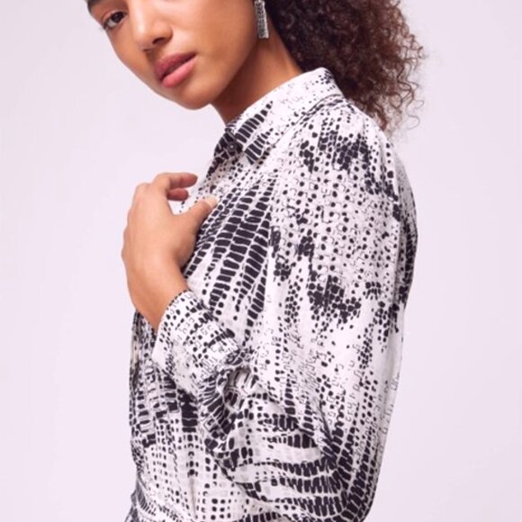 White House/Black Market Godet Long-Sleeved Shirt Dress-Size 6-NWT - Picture 2 of 14